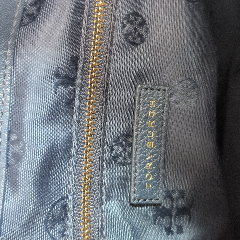 Tory Burch Bryant Tote with Matching Wallet Navy Blue - Picture 10 of 16